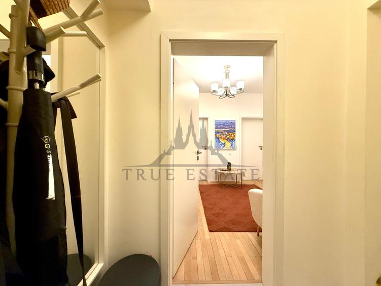 Apartament cu 3 camere semidecomandat în Armeneasca