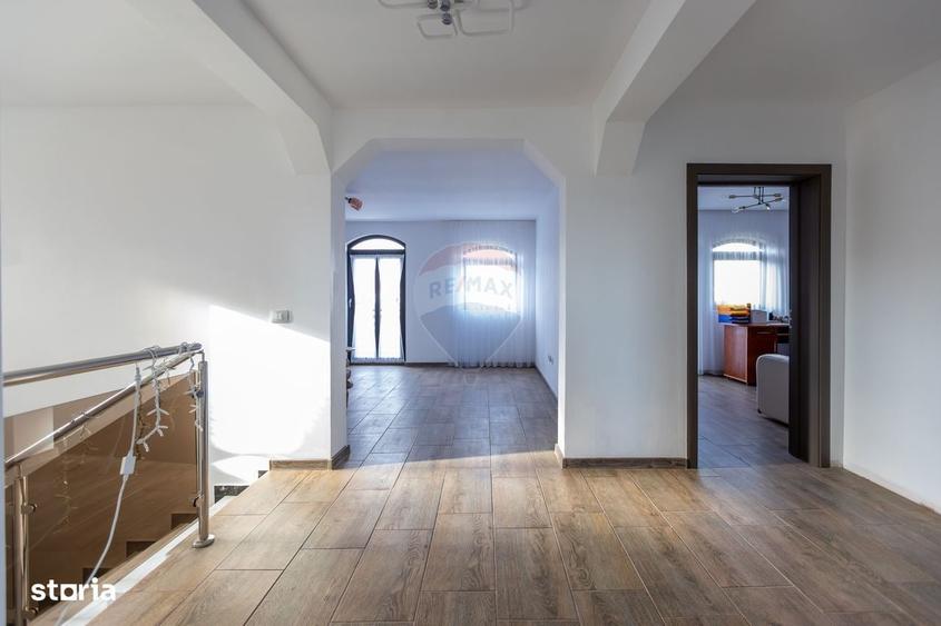 Casă cu 4 camere în Sărata