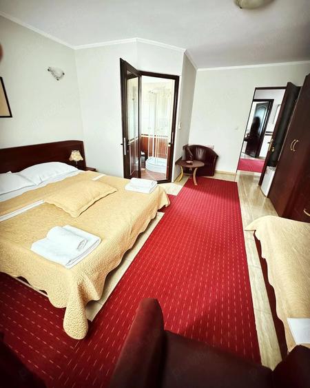 Casă cu 12 camere cu Teren 320 Mp în Sud