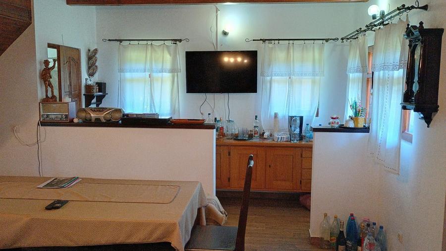 Casă cu 2 camere în Central