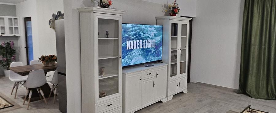 Casă individuală cu 4 camere cu Canalizare în Est