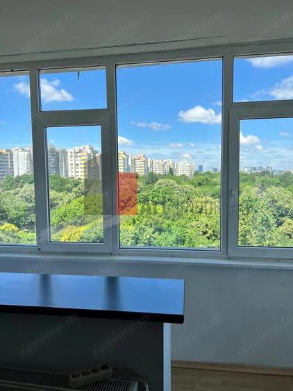 Apartament cu 3 camere decomandat în Colentina