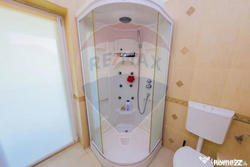 Casă cu 5 camere cu Teren 600 Mp în Central