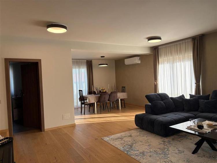 Duplex cu 4 camere cu Canalizare în Iris