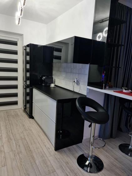 Apartament cu 3 camere decomandat în UTA