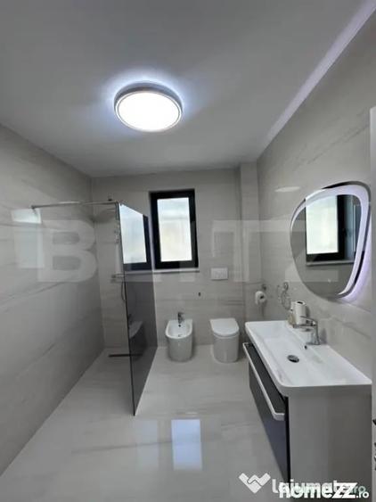 Casa Premium cu 6 camere, 238 mp utili, zona centrala, Radau - 10