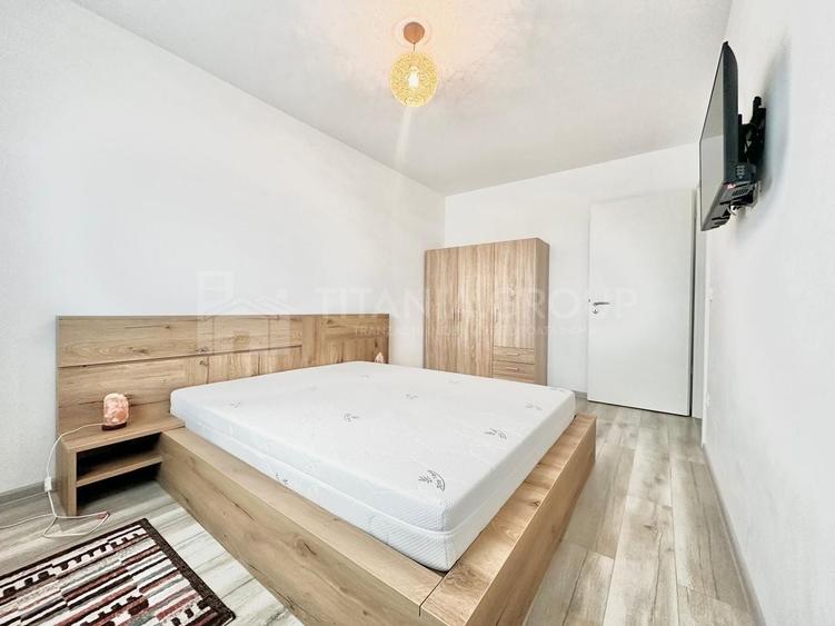 Apartament cu 2 camere decomandat, mobilat în Tractorul