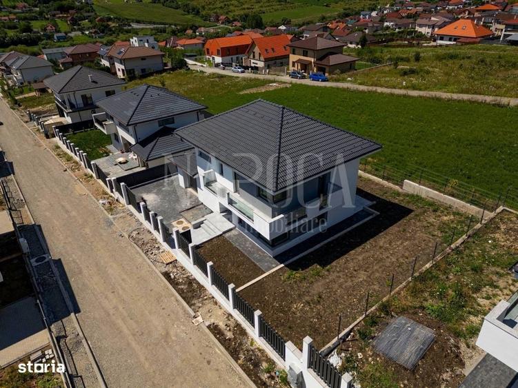 Casă cu 4 camere în Iris