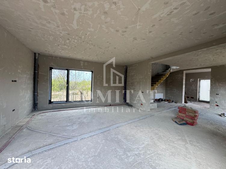 Casă cu 6 camere cu Teren 1103 Mp în Ciurila