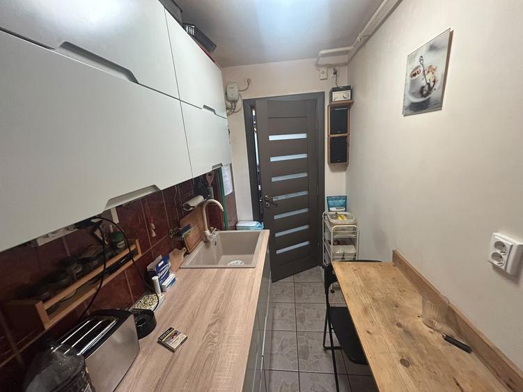 Apartament cu 2 camere decomandat în Berceni