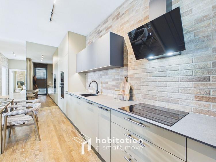 Apartament cu 3 camere decomandat, mobilat în Central