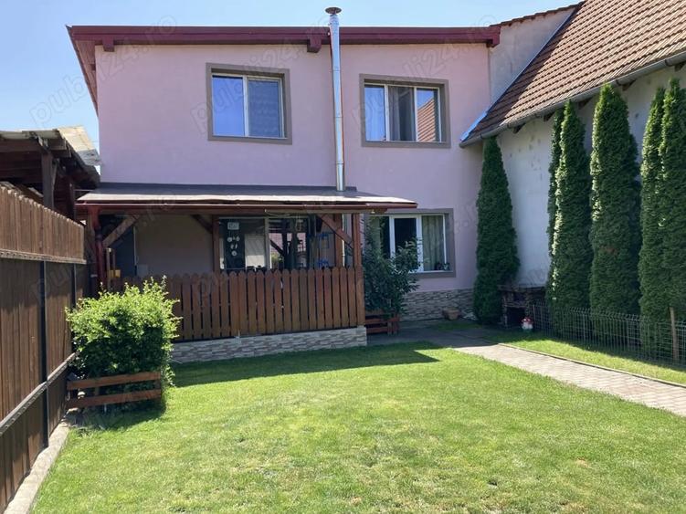 Casă cu 3 camere în Sângeorgiu de Mureș