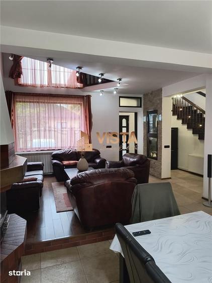 Casă cu 5 camere cu Teren 425 Mp în Florilor