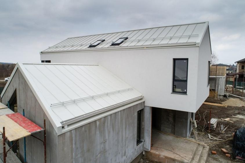 Casă individuală cu 5 camere cu Canalizare în Corbeanca