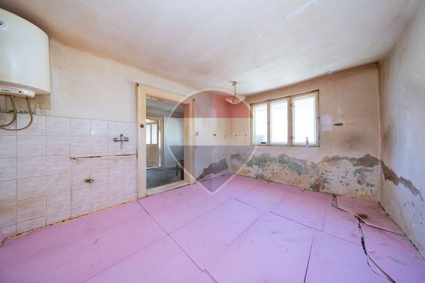 Casă individuală cu 2 camere cu Teren 620 Mp în Centrul Istoric