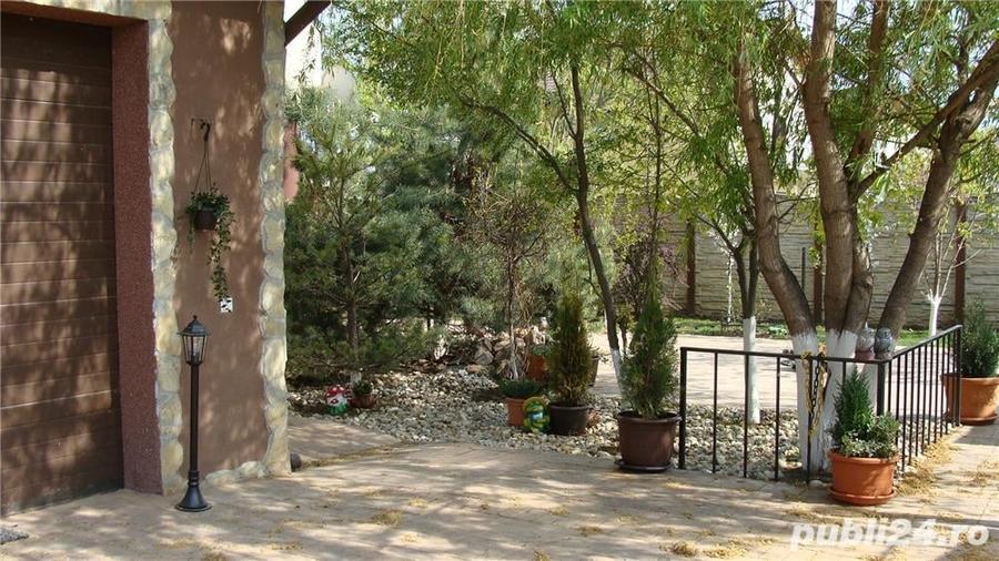 Casă cu 11 camere cu Teren 633 Mp în Clinceni