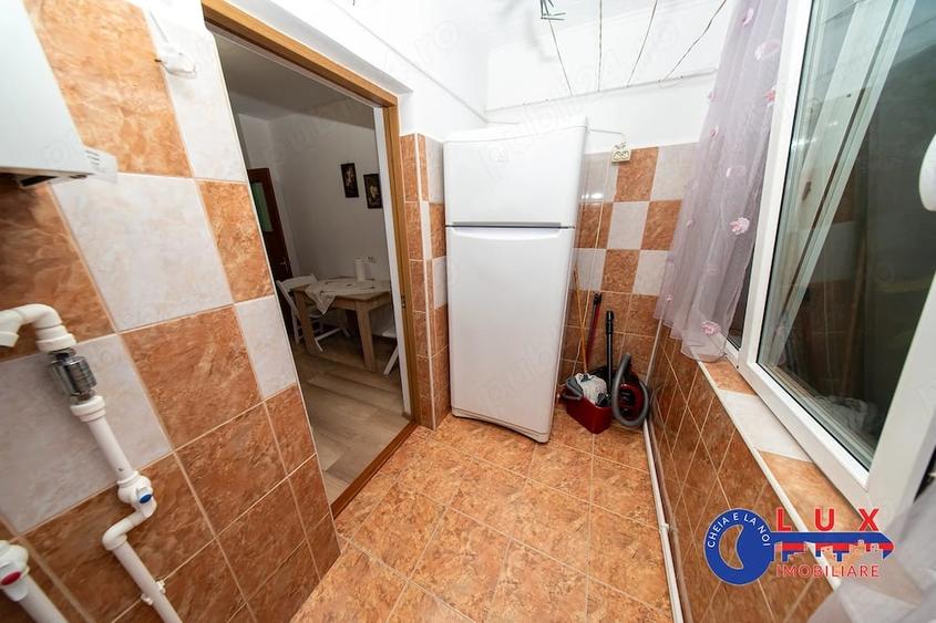 Apartament cu 2 camere decomandat în E3