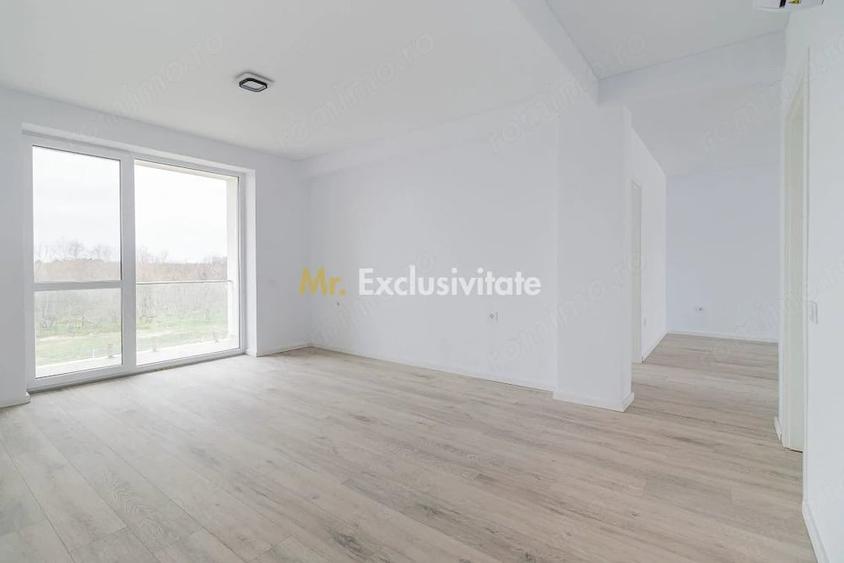 Apartament cu 5 camere semidecomandat în 1 Decembrie
