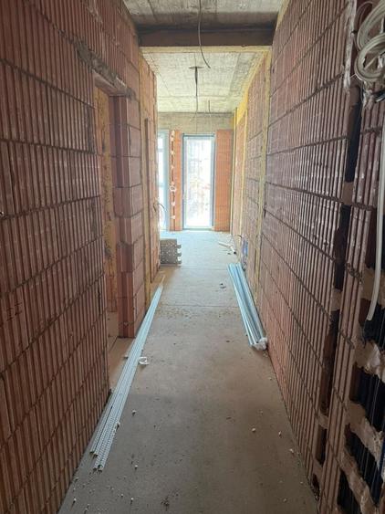 Apartament cu 2 camere semidecomandat în Braytim