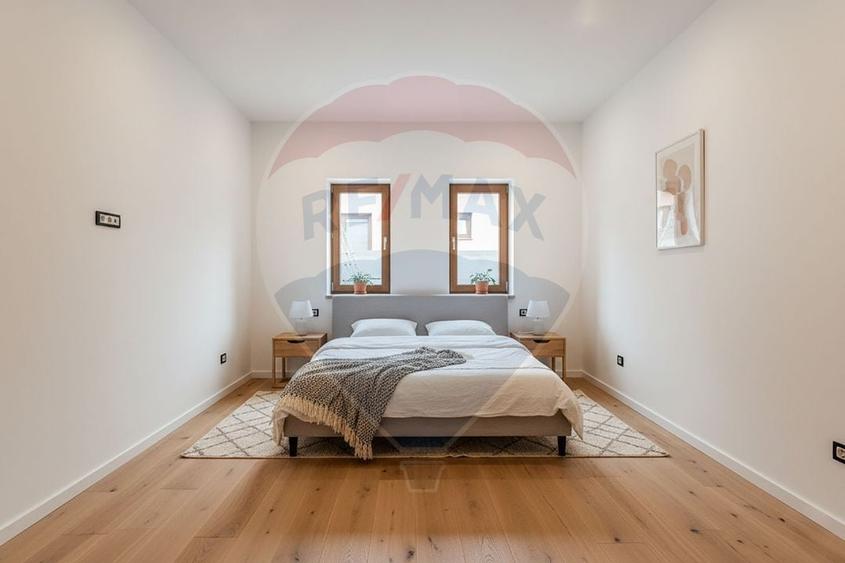 Casă / Vilă cu 3 camere de vânzare - 10