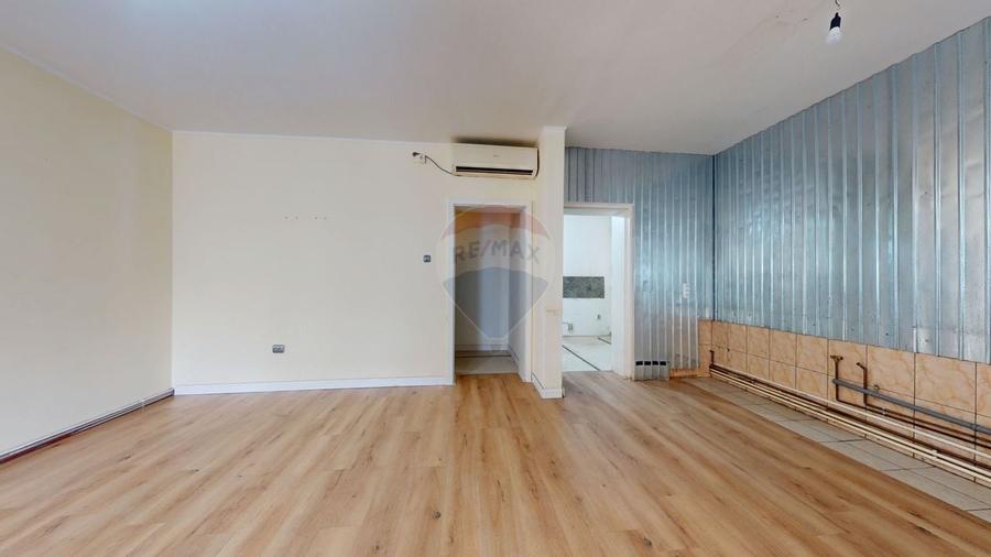 Spațiu comercial | str. Lunga 280 | 84 mp | Trafic pietonal | Vitrină - 10