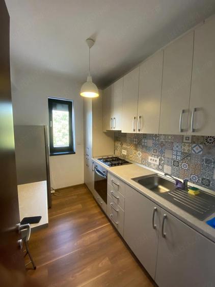 Particular ofer spre inchirie 2 camere Tineretului bloc 2019 - 3