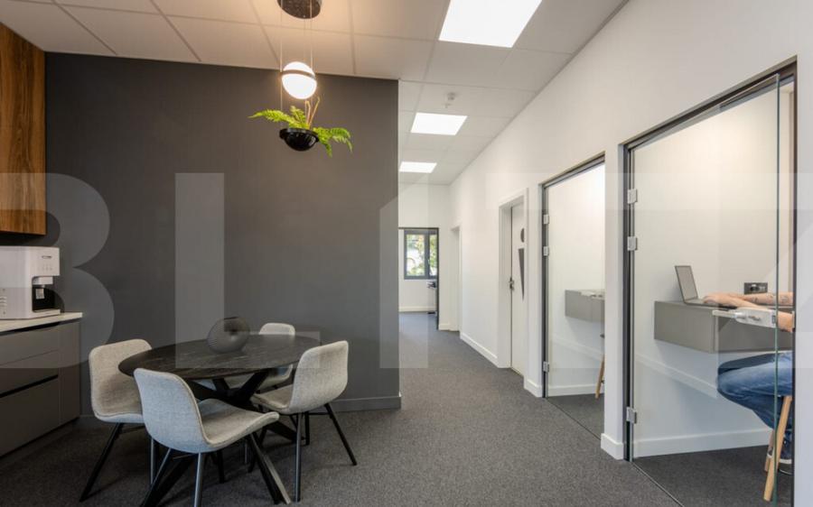 Cladire Birouri Pia?a Victoriei - 9