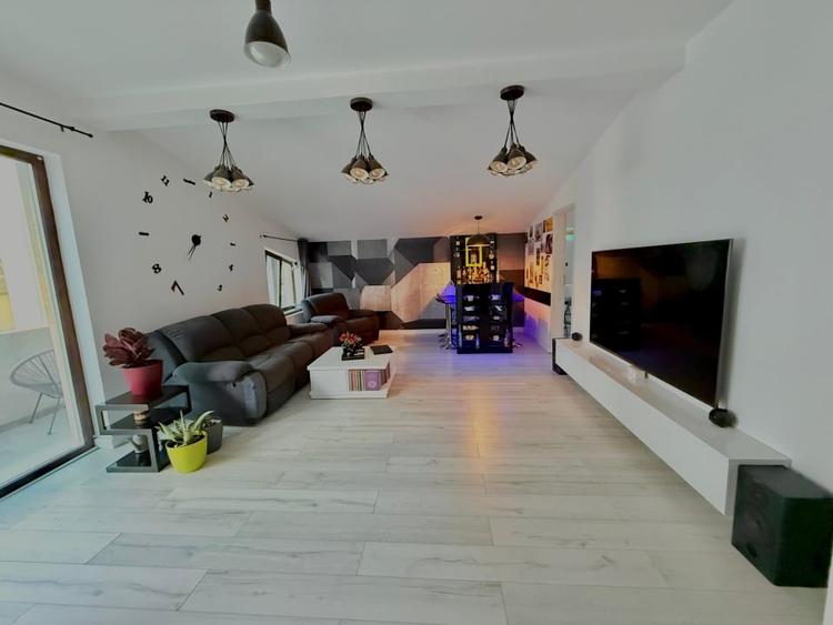 Apartament superb 3 camere loc de parcare inclus mobilat si utilat M Residence - 1