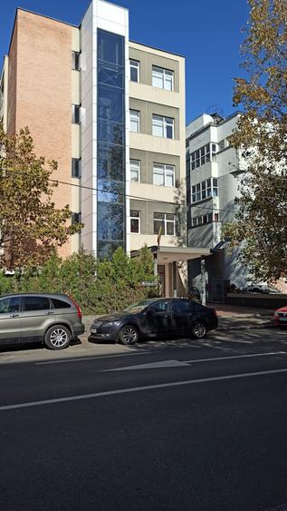 Basarabia - Morarilor (Soseaua Vergului )  spatii birouri in imobil  P+4 - 2