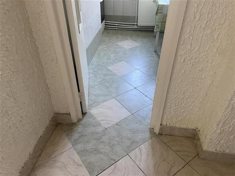Apartament 2 camere in Focsani , cartier Sud , et 3din 4 , decomandat , 43 mp , - 5