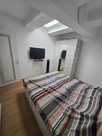 Apartament cu 2 camere decomandat în Colentina