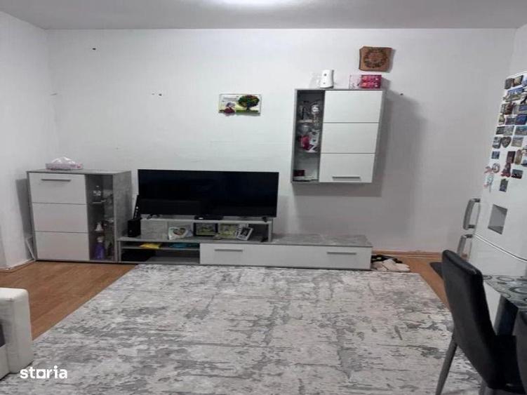 Apartament 2 camere - Ronat - Centrala Proprie - Etaj 2 - 2
