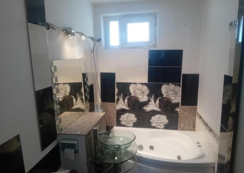 Ap 3 Cam 75mp Asirom aproape de centru decomandat centrala 2 bai - 5