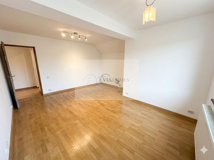 4 camere/ 2 bai / 119 mp/ parcare in curte / zona strazii Bucuresti - 9