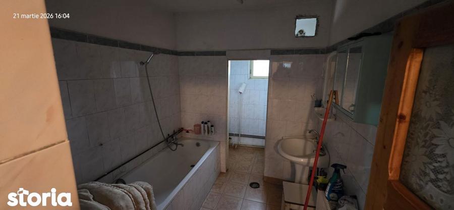 Casa spatioasa 5 camere si teren de 3.000 mp Dragomiresti, 10 min - 4