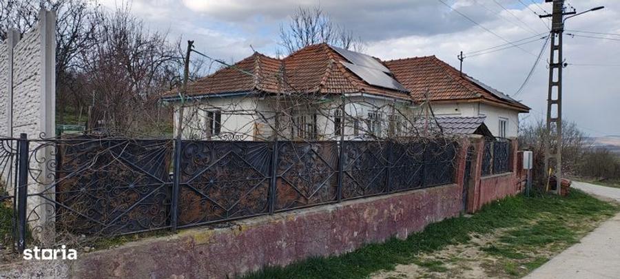 Casa mare sat Maceu, 3 camere,bucatarie,hol,baie - 3