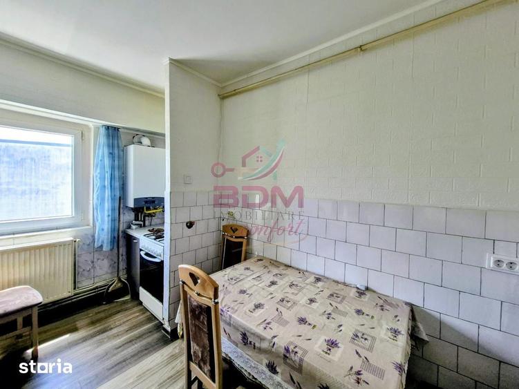 COMISION 0 I Apartament 3 camere | decomandat I etaj intermediar - 5