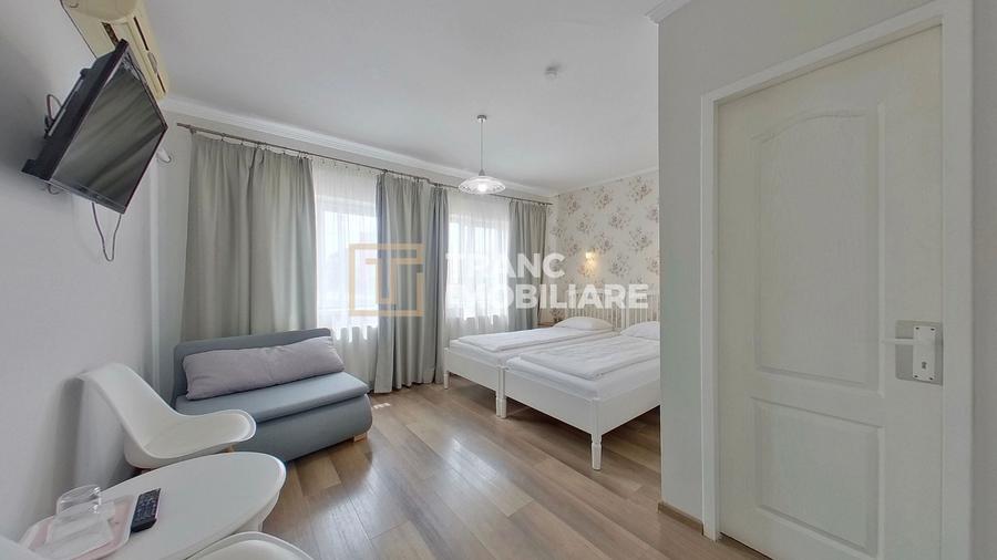Casă generoasă cu 11 camere + spațiu comercial inclus | Calea Radnei - 14