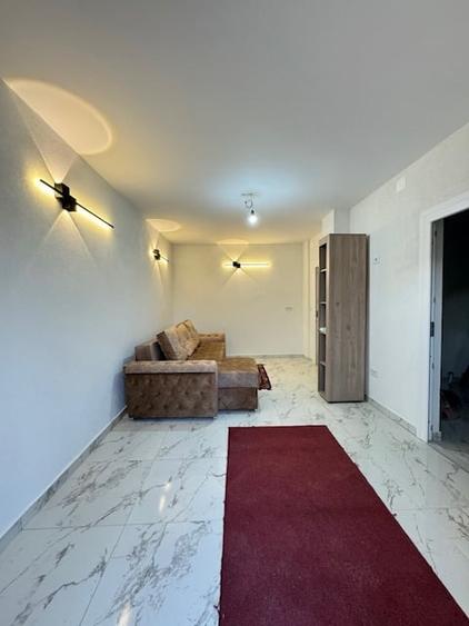 Spatiu comercial de vanzare, central, BUHUSI, jud. Bacau - 1