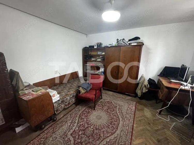 Casa individuala cu acces auto si garaj renovata exterior Trei Stejari - 10