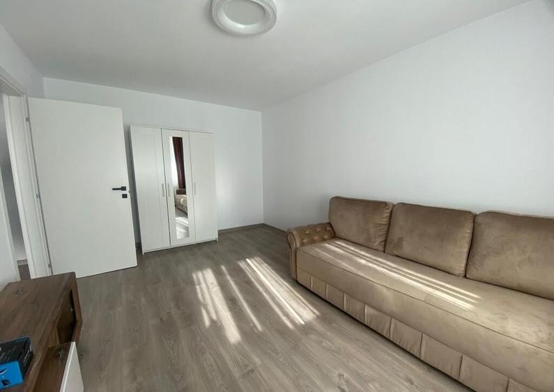 Apartament 2 cam decomandat, PRIMA INCHIRIERE, CT, lift - 4