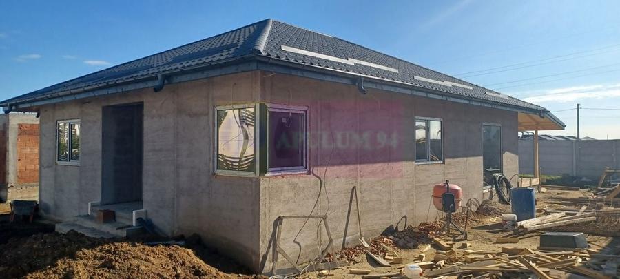 Săbăreni, casă parter 4 camere, CT, terasă, pivniță, teren 478 mp - 1