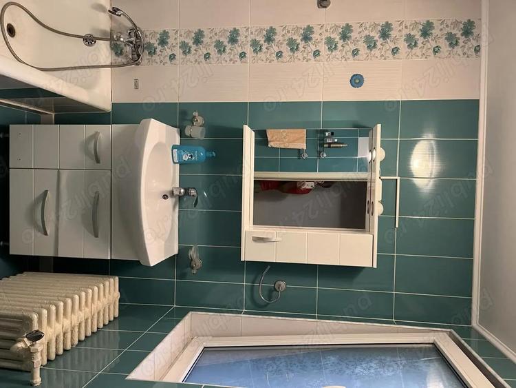 Inchiriere 4 camere semiutilat Bd. Carol - 6