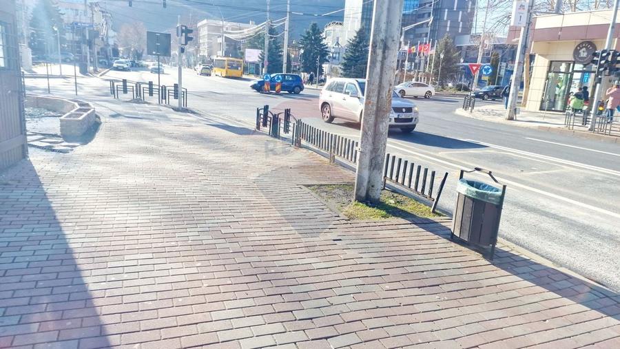 Spațiu comercial de vânzare în zona Central - 4