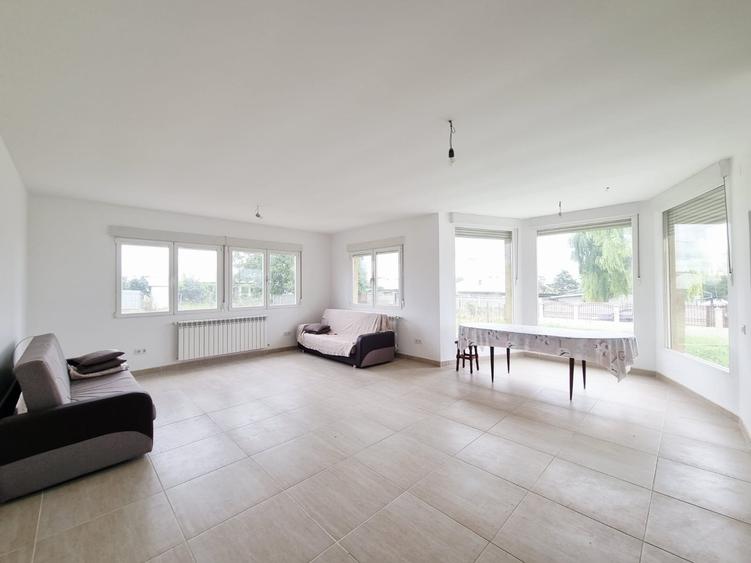 Vila spațioasă cu 3 dormitoare și teren 700 mp Tulucesti - 1