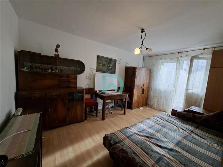 Apartament 3 camere Astra, decomandat, etaj intermediar,Calea Bucuresti - 7