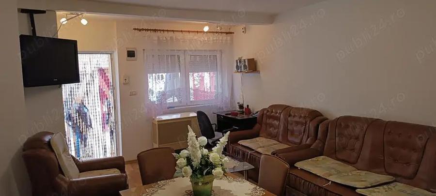 Vand spatiu comercial + casa in zona centrala - 8