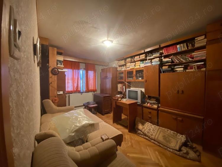 Apartament cu 2 camere decomandat în Curtea de Argeș