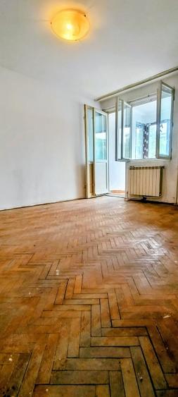 Apartament 2 camere Podu roș nicolina - 1