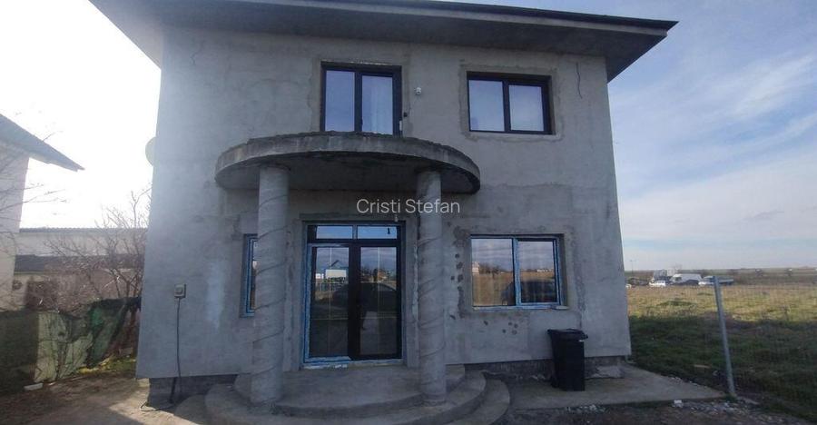 Casa placa beton intre etaje Lazu